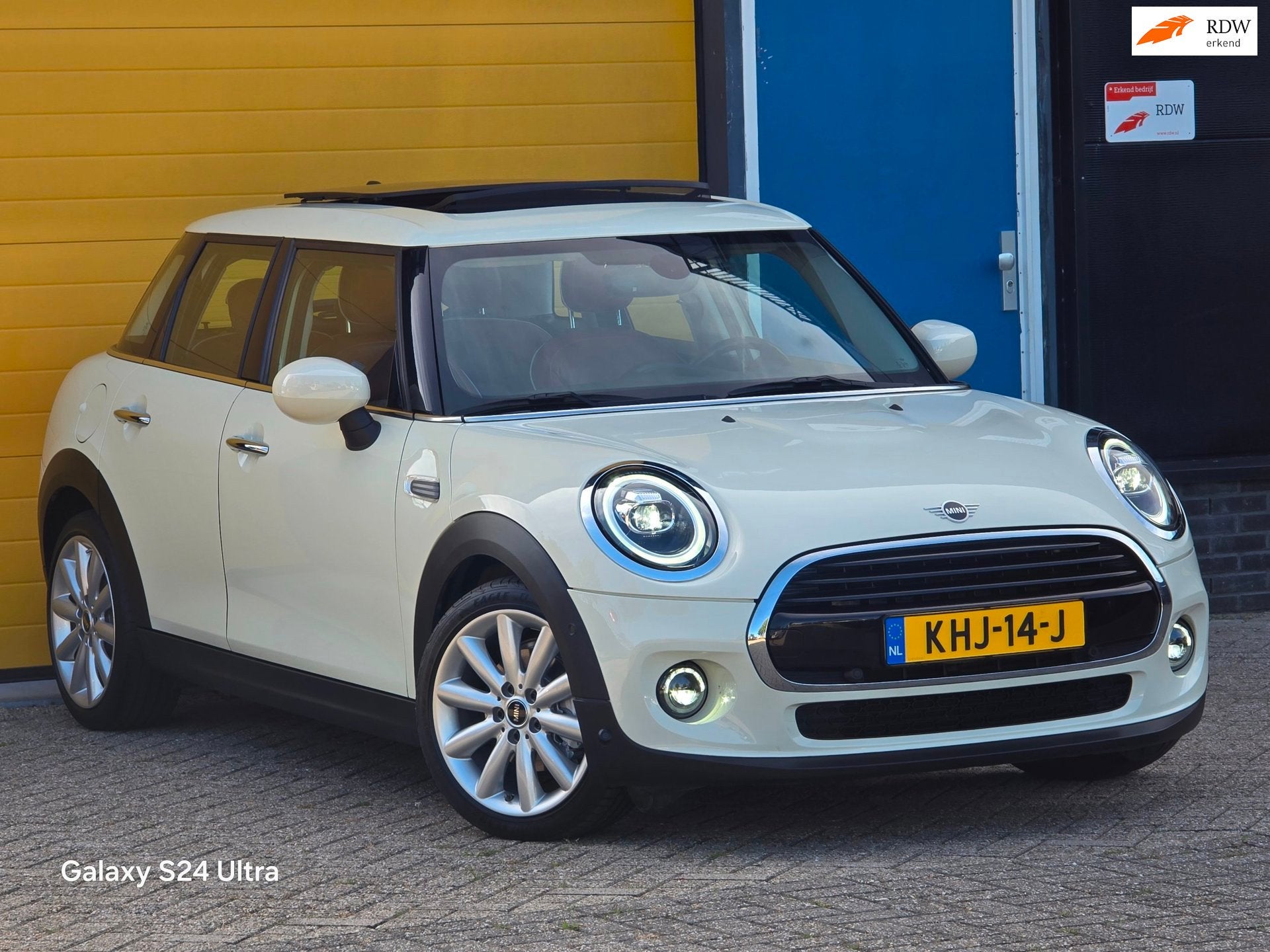 Mini 5-Deurs 1.5 Cooper 60 Years Edition / Aut / 5 Deurs / O, Auto's, Dealer onderhouden, 136 pk, Gebruikt, Euro 6