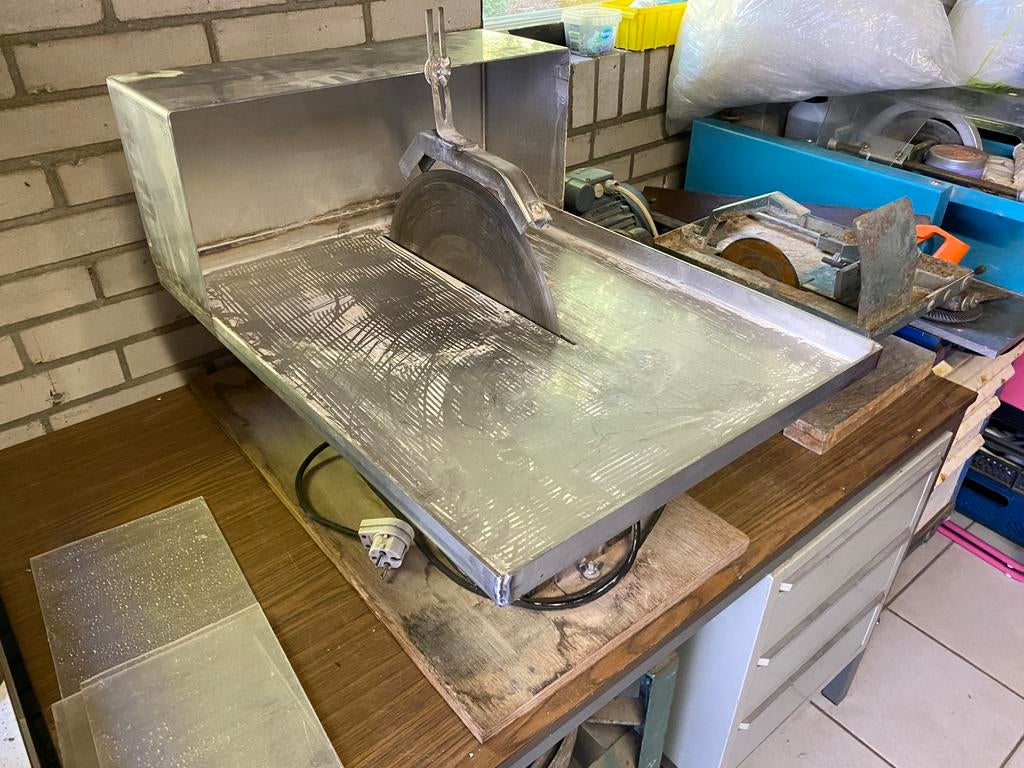 RVS Edelsteen zaagmachine met groot blad in goede staat, Ophalen, Overige typen