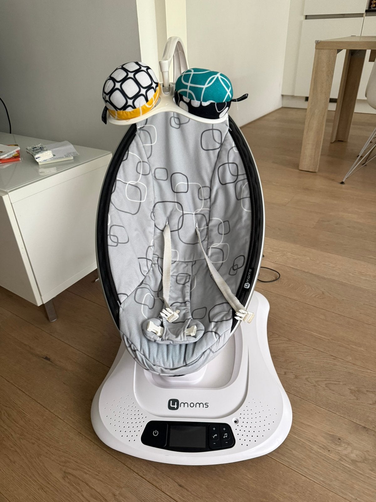 4moms mamaRoo Baby Swing (Read Description - Pick Up Only), Gebruikt, Wipstoel, Met gordel(s) of riempje(s), Ophalen