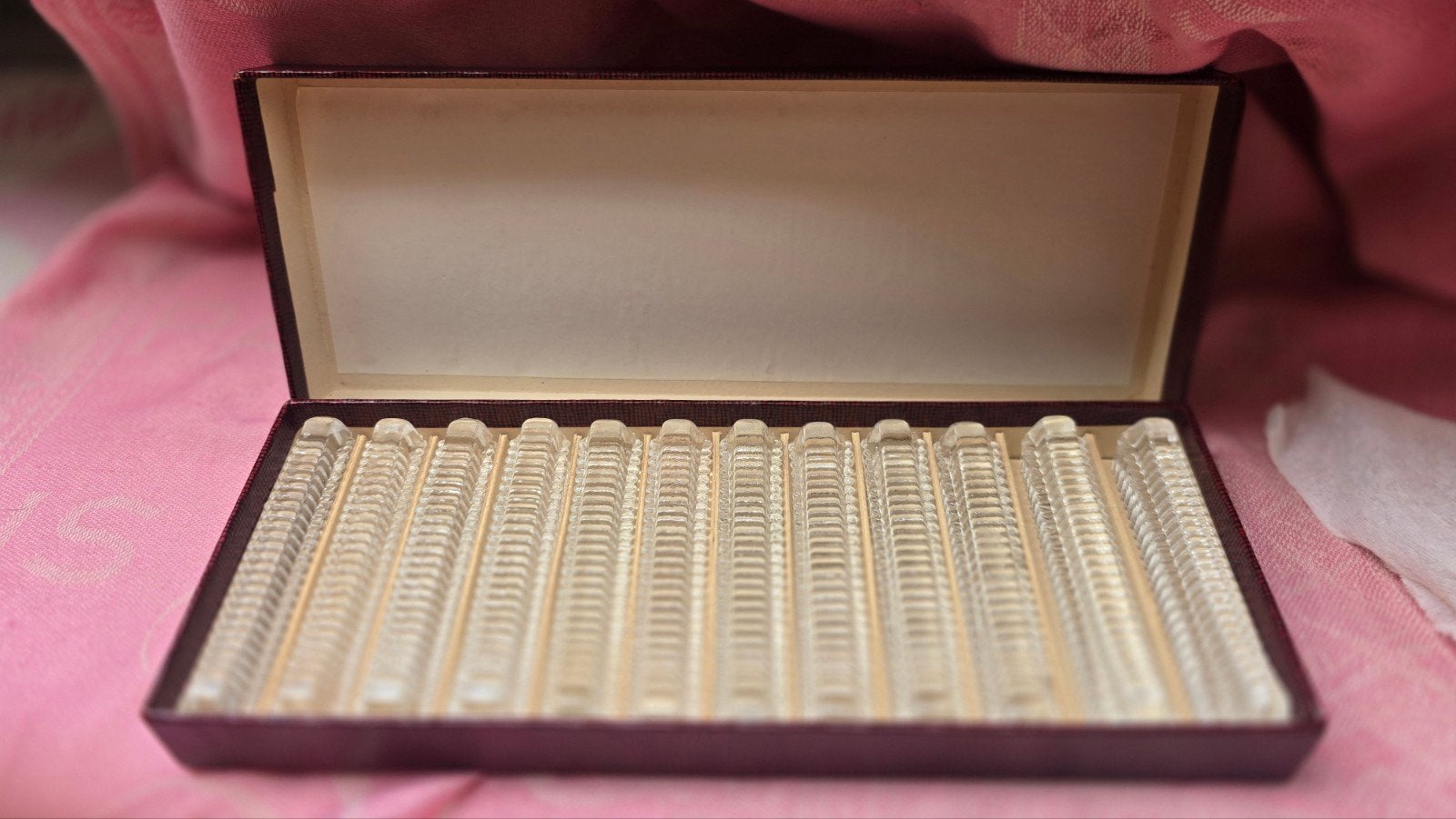 Antieke Messenleggers in Doos - Set van 12, Verzenden