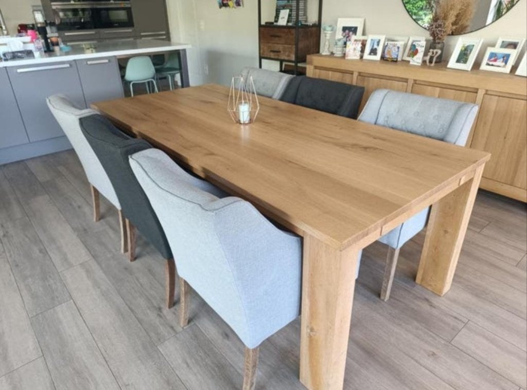 Massieve eiken eetkamer met 6 landelijke zetelstoelen, Ophalen, Zo goed als nieuw, Modern / landelijk, 6 tot 8 stoelen