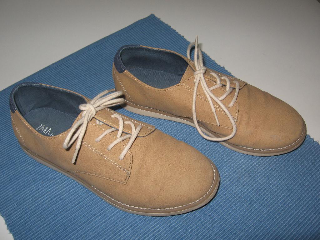 Zeg maar nw deze J/M  Zara footwear schoenen maat 35 €5.00, Ophalen of Verzenden, Nieuw, Jongen of Meisje, Schoenen