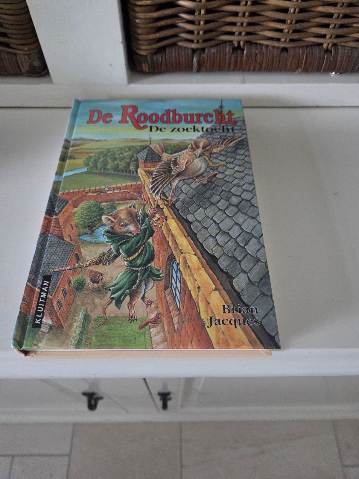 Brian Jacques - 2 de zoektocht, Boeken, Ophalen of Verzenden, Gelezen