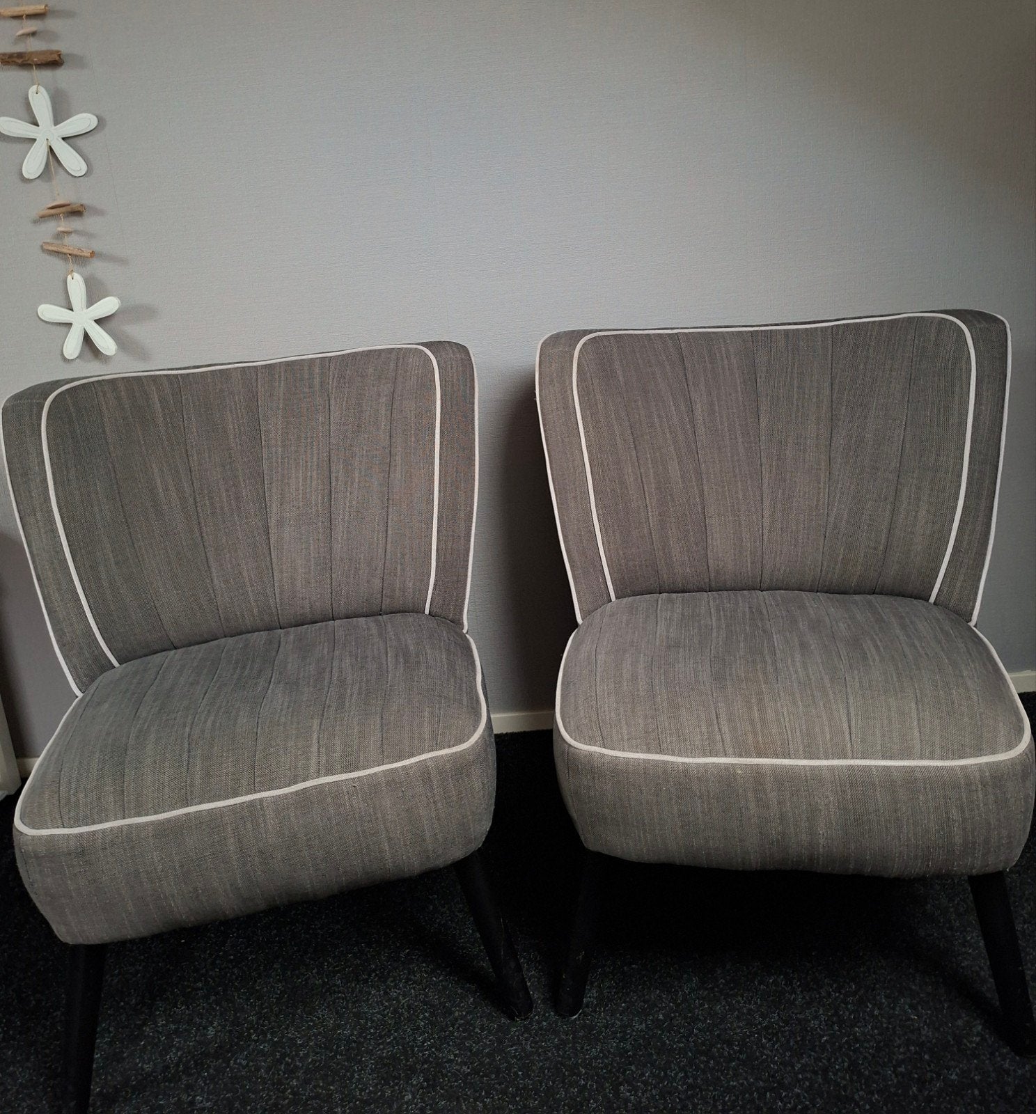 Set van 2 grijze fauteuils met lichte bies, Ophalen, Twee, Zo goed als nieuw, Modern