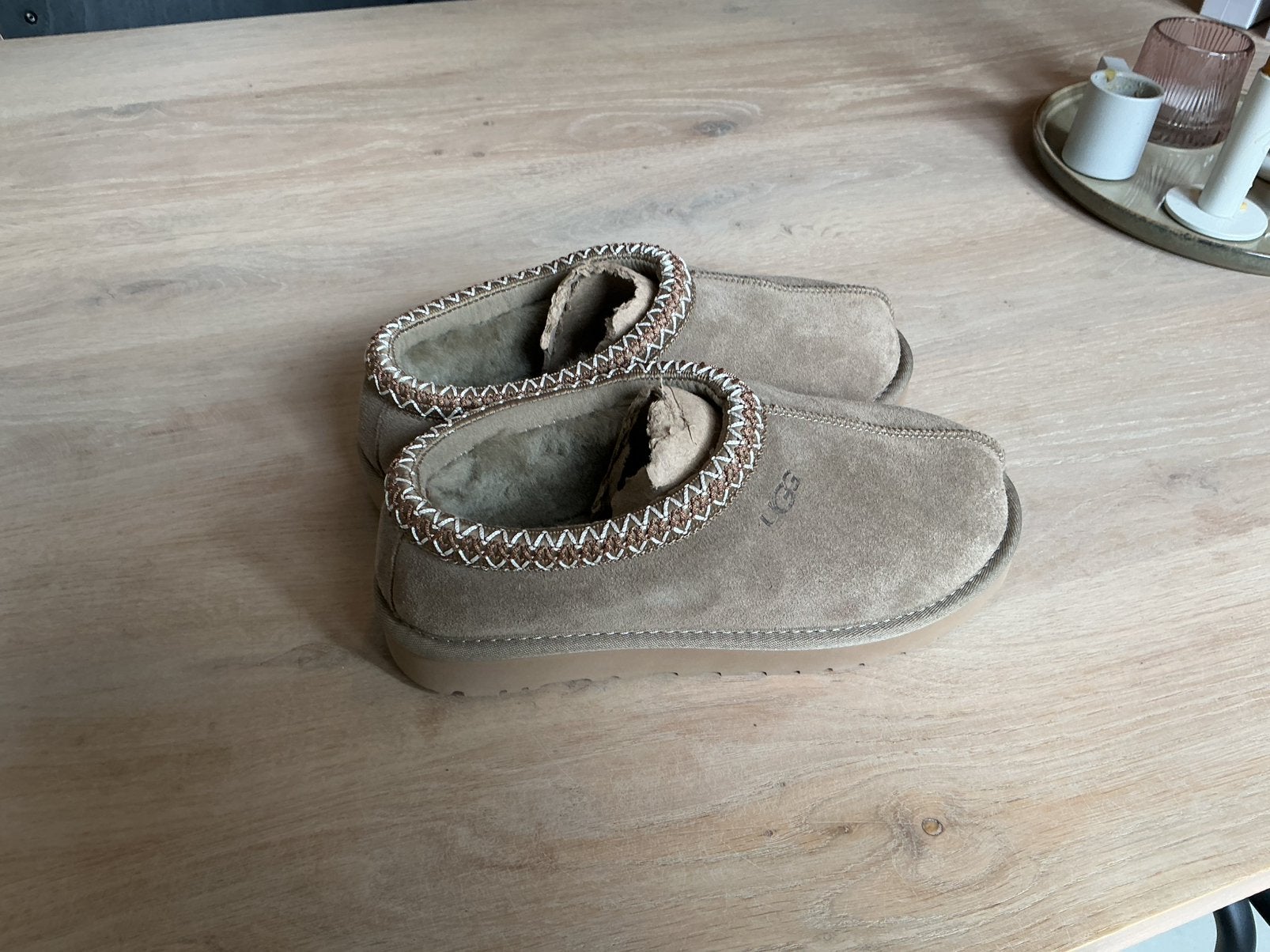Nieuwe Uggs Tasman ll  beige/groen maat 39, Kleding | Dames, Ophalen of Verzenden, Nieuw