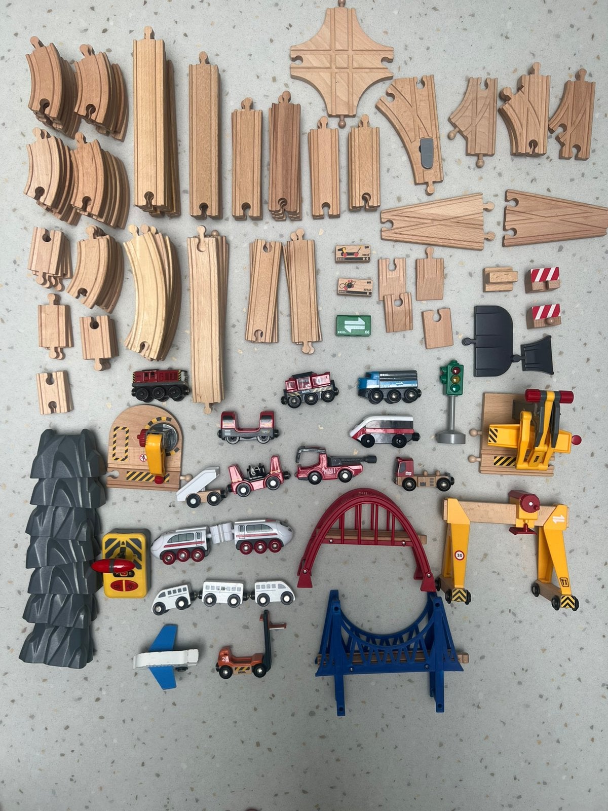 Brio Country Railway Set 33097 met uitbreidingen, Kinderen en Baby's, Speelgoed | Houten speelgoed, Ophalen of Verzenden, Zo goed als nieuw