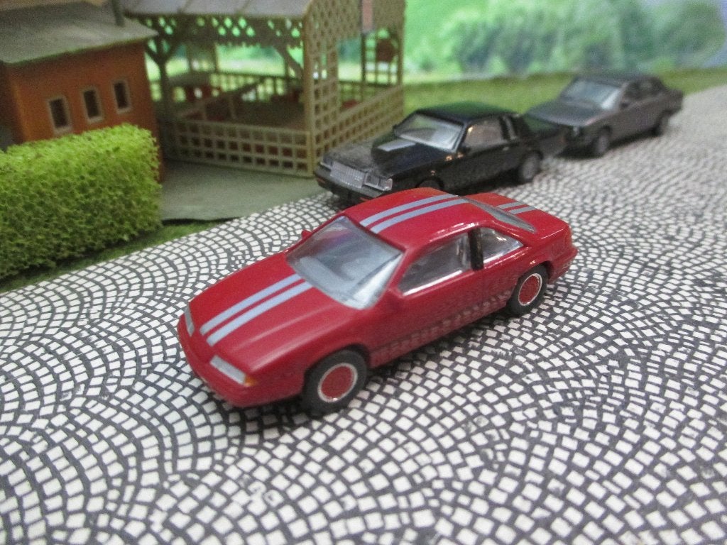 Pontiac Grand Prix SE - Herpa USA rood met dubbele striping, Ophalen of Verzenden, Zo goed als nieuw, Auto, Herpa