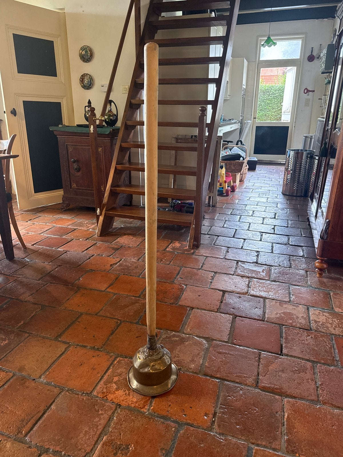 Antieke koperen was stamper met houten steel – decoratief, Antiek en Kunst, Ophalen