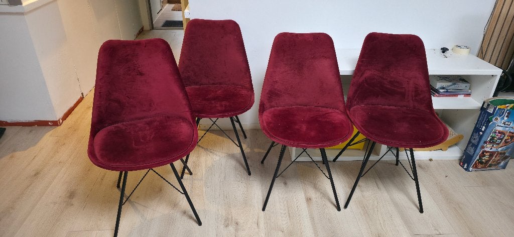 Vier stoelen Kick bordeauxrood velvet, Huis en Inrichting, Ophalen, Gebruikt, Elegant,  modern, Metaal