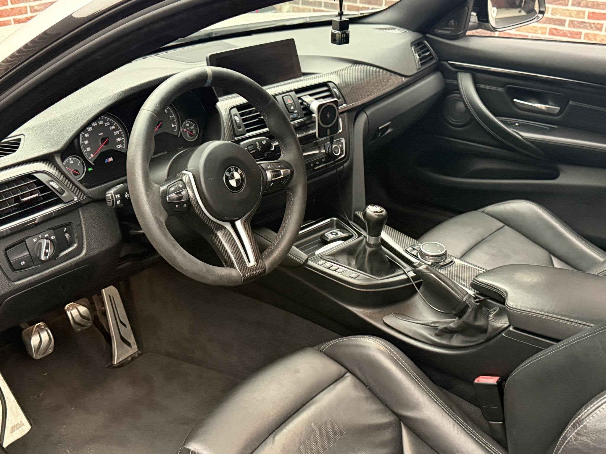 BMW 4-serie Coupé M4 | Handgeschakeld | Uniek |, Achterwielaandrijving, 4-Serie, 4 stoelen, Wit