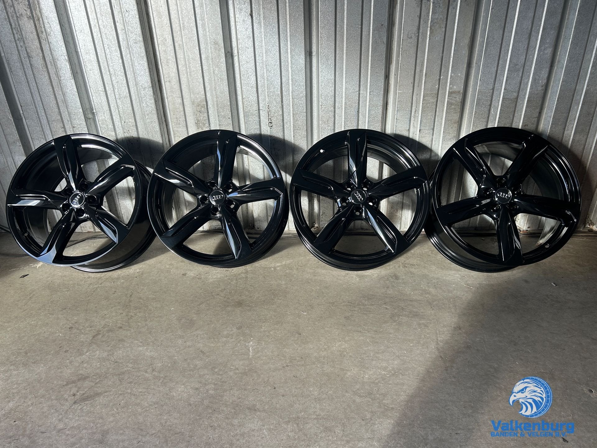 Originele Audi Q5 8R 20 inch zwarte velgen 5x112, Gebruikt, Velg(en), -, -