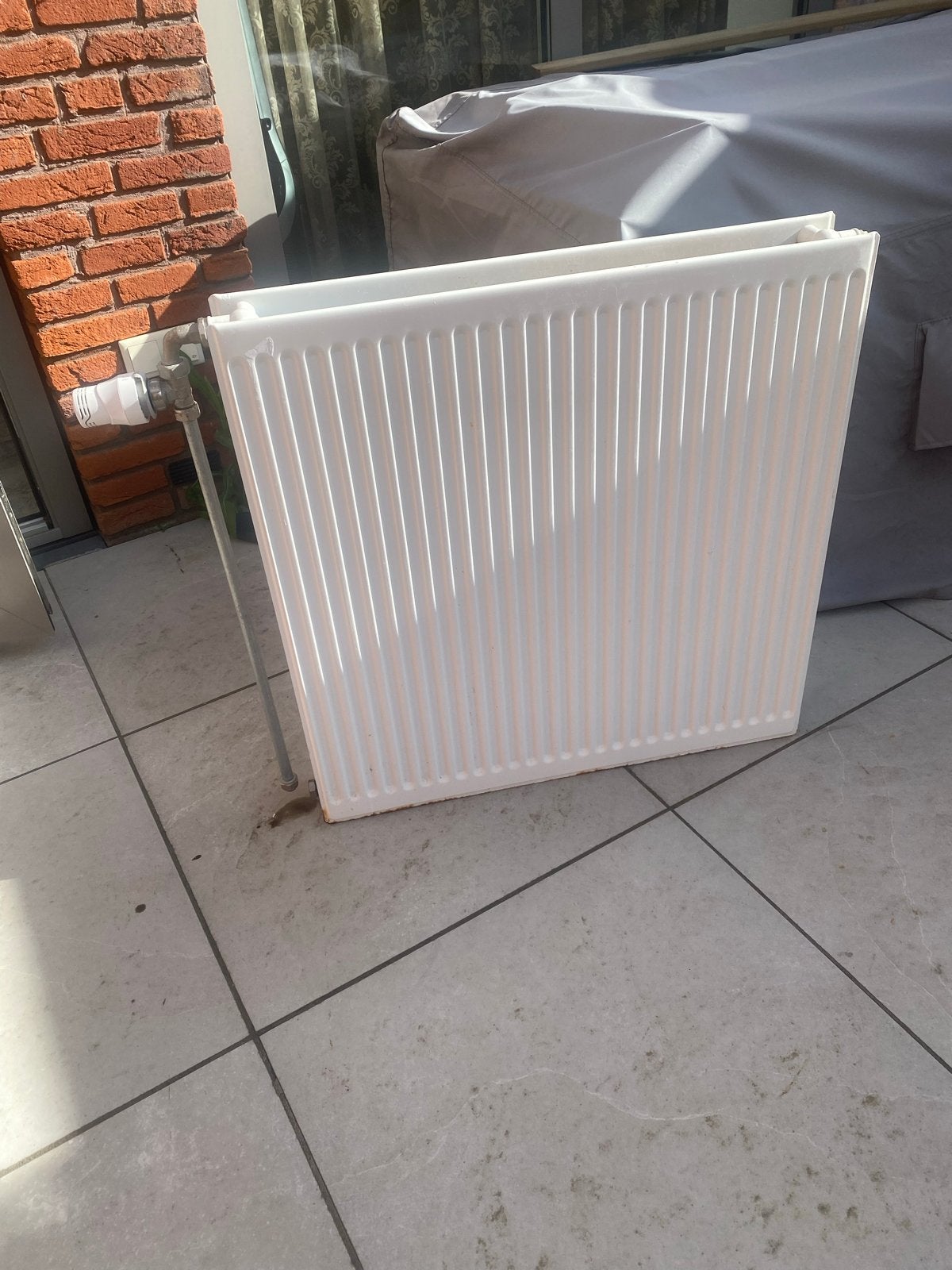Gebruikte radiator met thermostaatkraan, 30 tot 80 cm, Radiator, Minder dan 60 cm, Ophalen of Verzenden