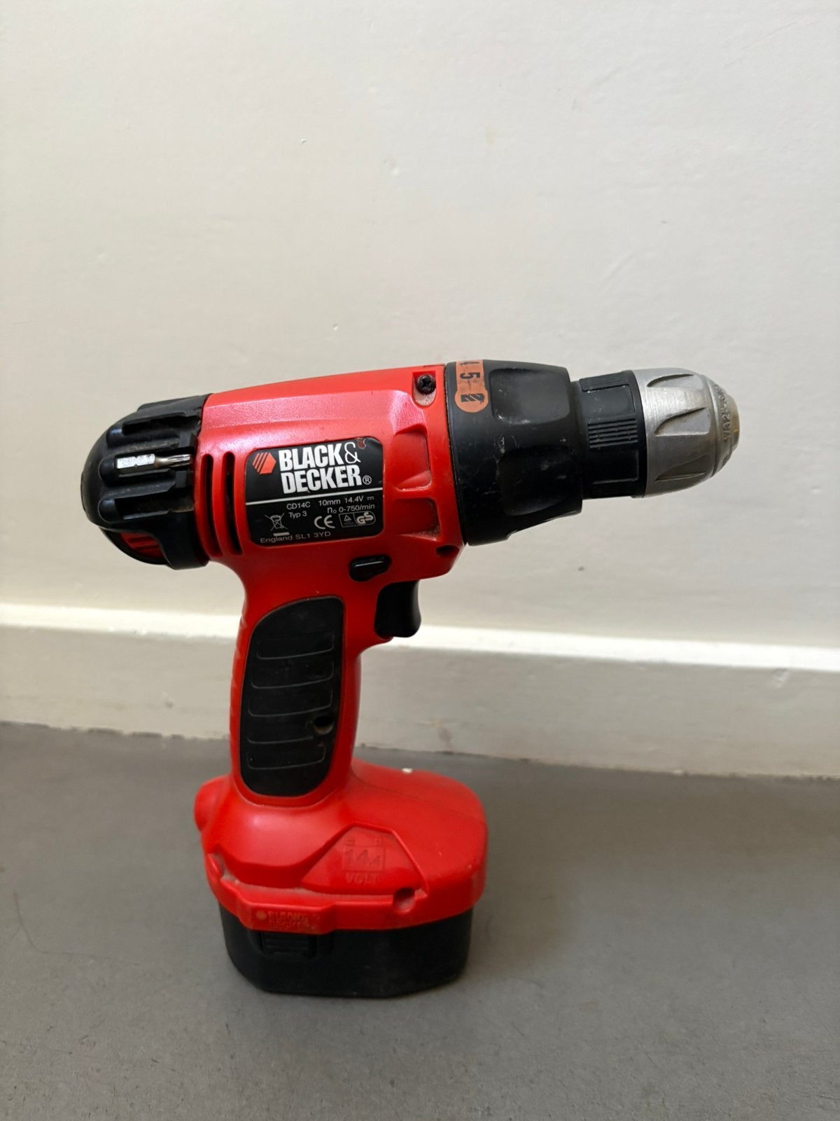 Accuboormachine Black & Decker voor een prikkie, Ophalen of Verzenden, Gebruikt, Minder dan 400 watt, Boor- en Schroefmachine