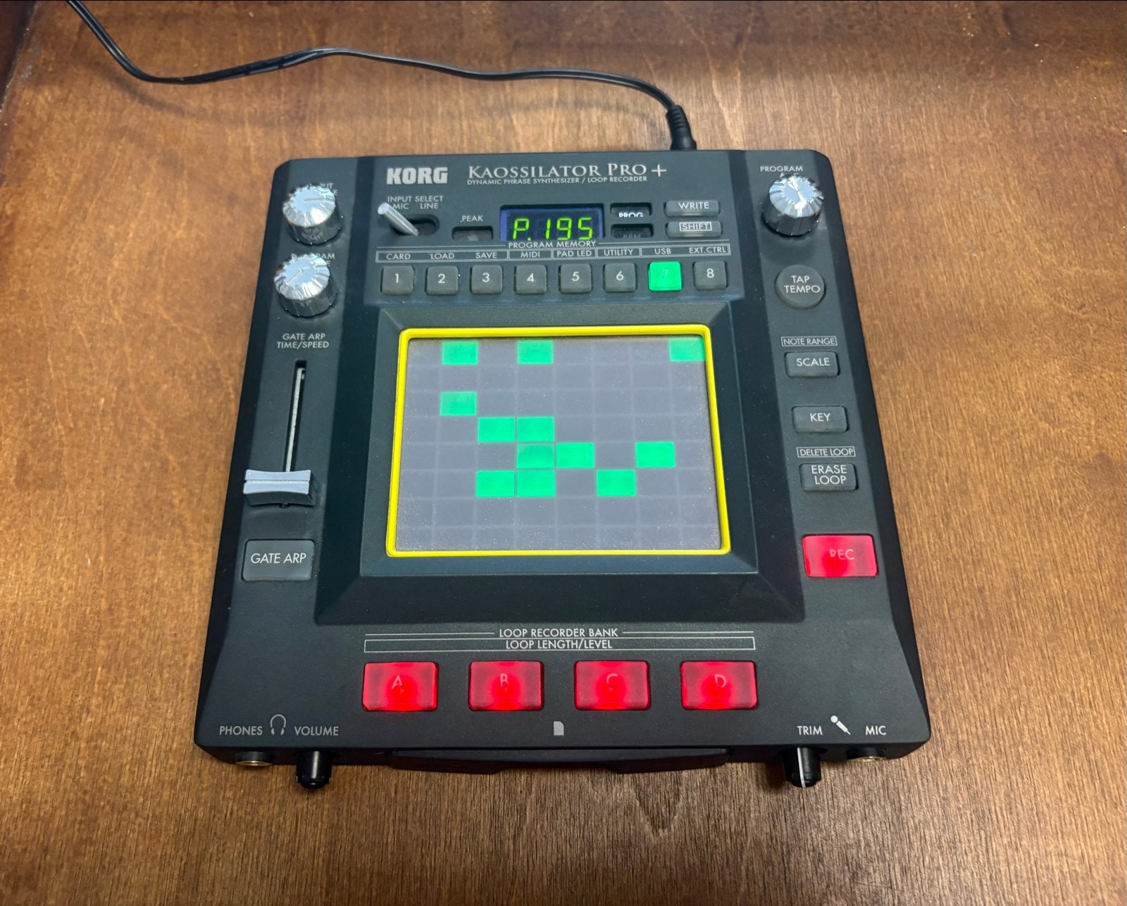 KORG KAOSSILATOR PRO+ Dynamic Phrase Synthesizer, Korg, Zo goed als nieuw, Met midi-aansluiting, Overige aantallen