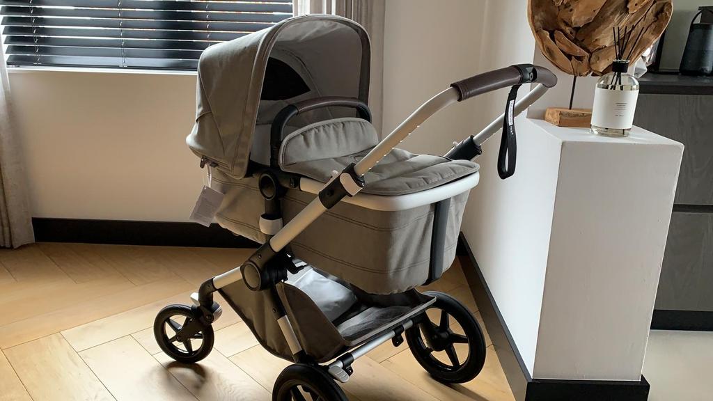 Bugaboo Fox 2 Kinderwagen Compleet - Mineral ALU/LIGHT GREY, Gebruikt, Bugaboo, Ophalen of Verzenden, Combiwagen