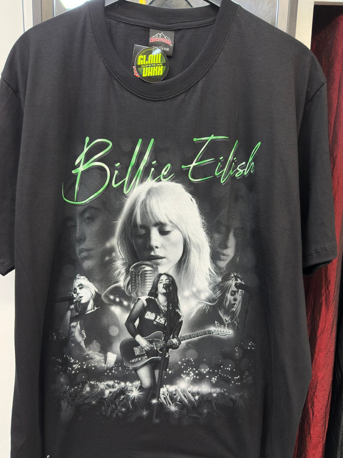 Billie eilish t-shirt maat S glow in the dark, Kleding | Dames, Overige kleuren, Nieuw, Ophalen of Verzenden, Korte mouw