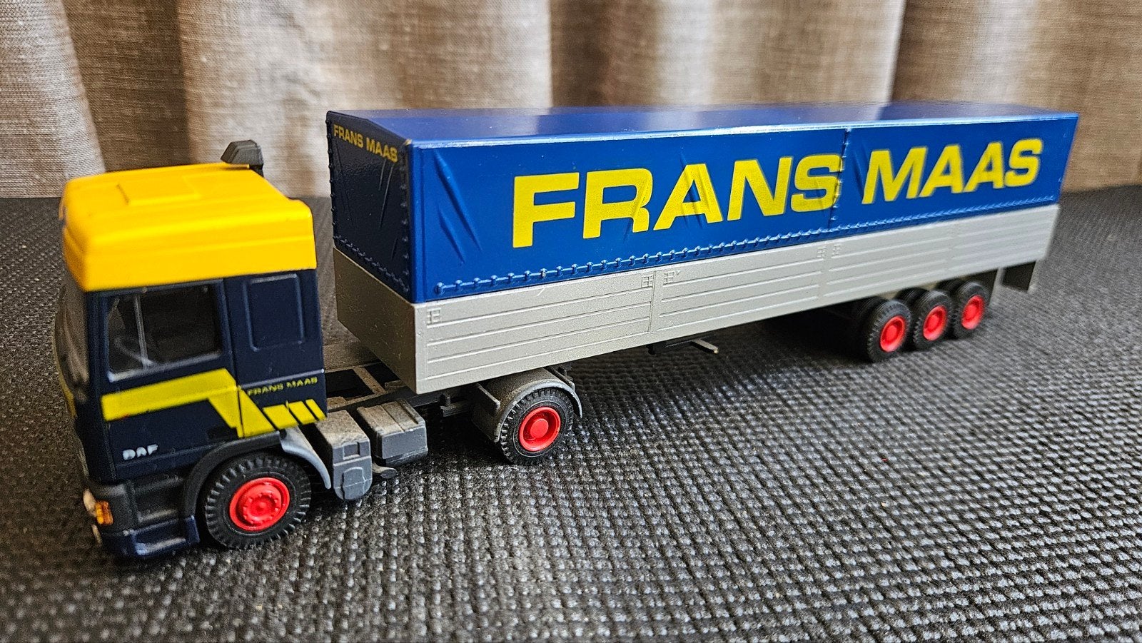 Frans Maas, Ophalen of Verzenden, Zo goed als nieuw, Bus of Vrachtwagen, Lion Toys