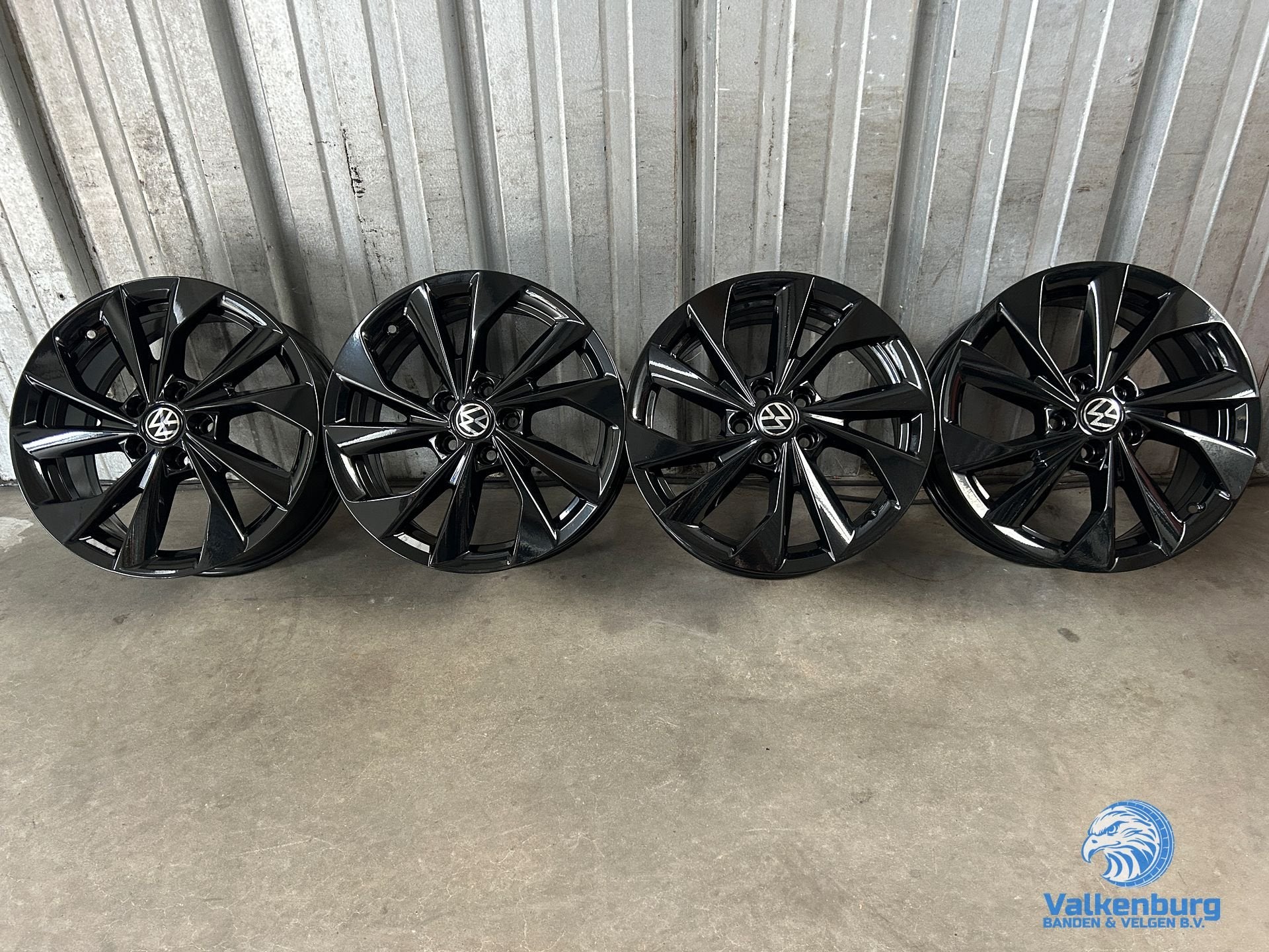 Originele Volkswagen Polo 16 inch zwarte velgen 5x100, Gebruikt, Velg(en), -, Ophalen of Verzenden