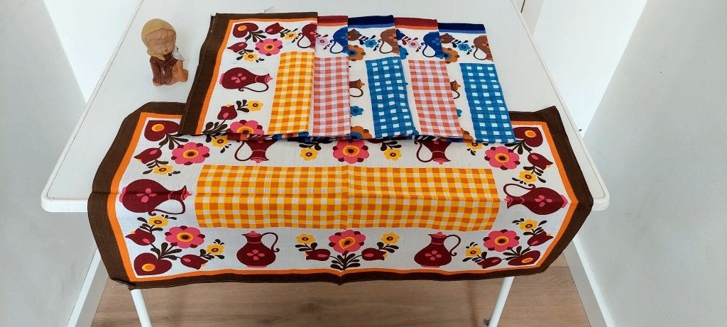 NIEUW • 6 Vintage jaren 70 placemats Retro ruitjes & bloemen, Overige materialen, Eu, Eu, Oranje