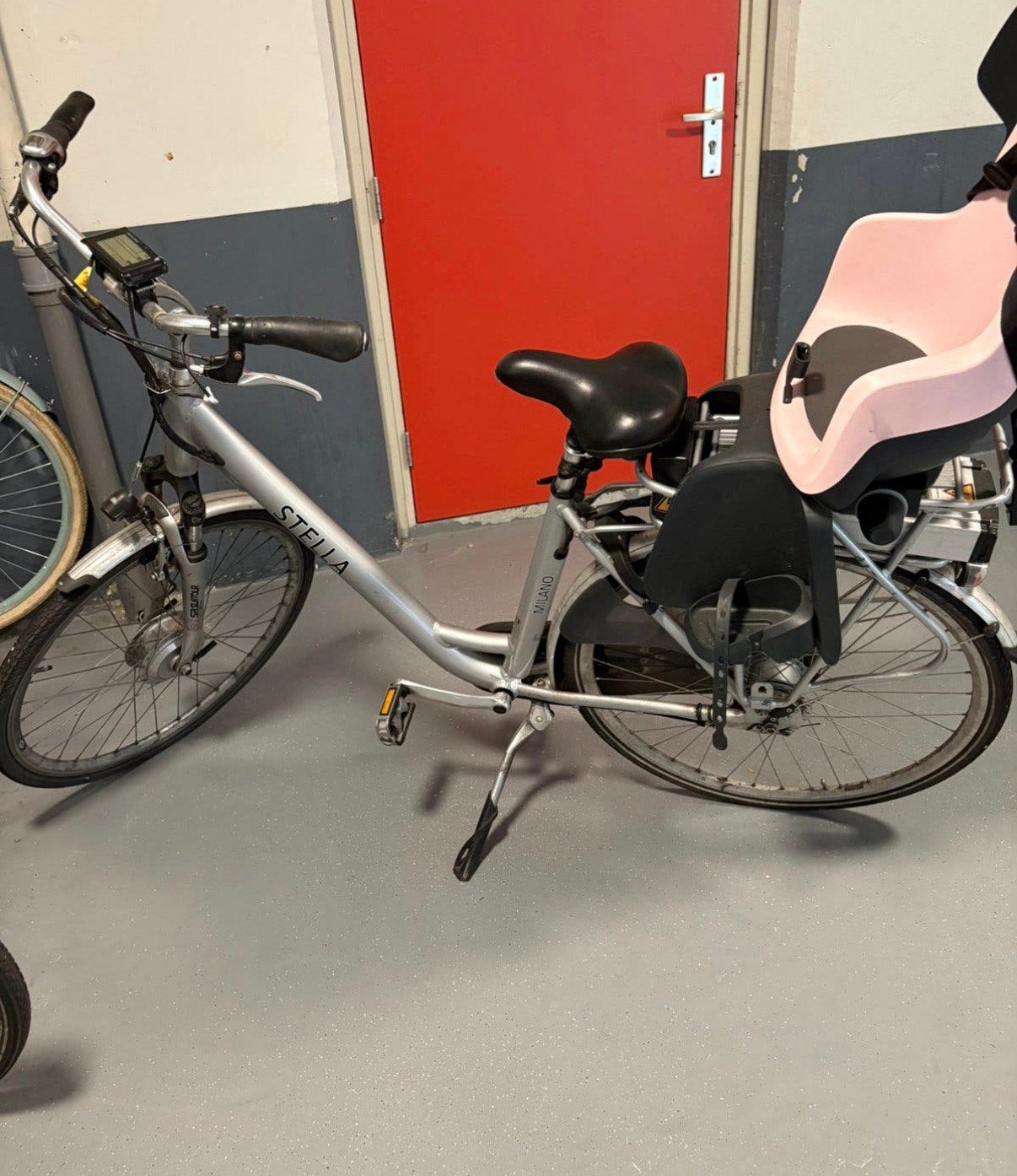 Elektrische fiets Stella Milano Damesfiets, Ophalen, Gebruikt, 30 tot 50 km per accu, Overige merken