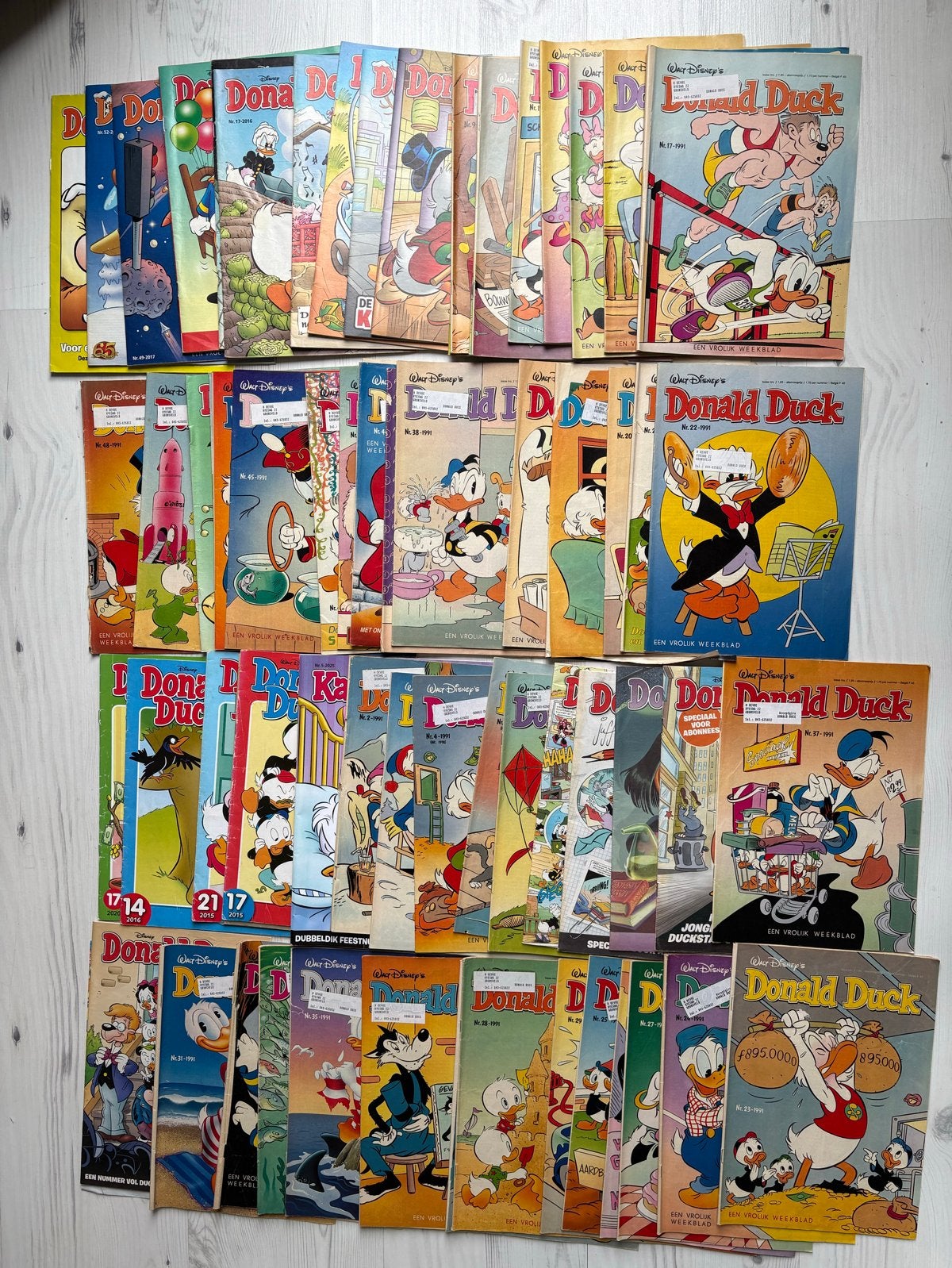 Grote collectie Donald Duck weekbladen en specials, Meerdere stripboeken, Ophalen of Verzenden, Gelezen