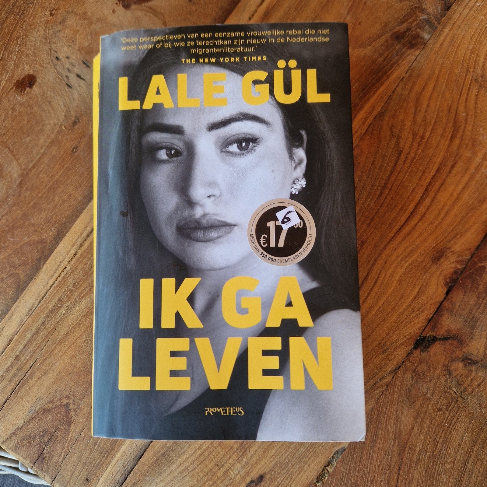 Ik Ga Leven - Lale Gül (Zo goed als nieuw), Ophalen of Verzenden, Zo goed als nieuw, Lale Gül, Nederland