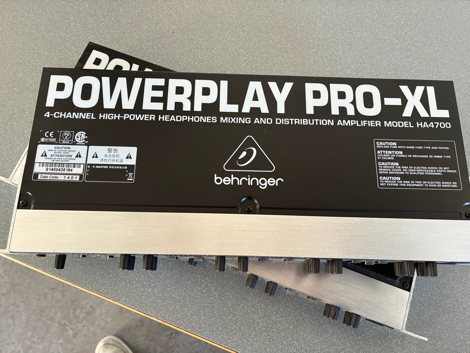 Behringer POWERPLAY PRO-XL HA4700 Hoofdtelefoonversterker, Ophalen of Verzenden, Zo goed als nieuw, Minder dan 5 kanalen