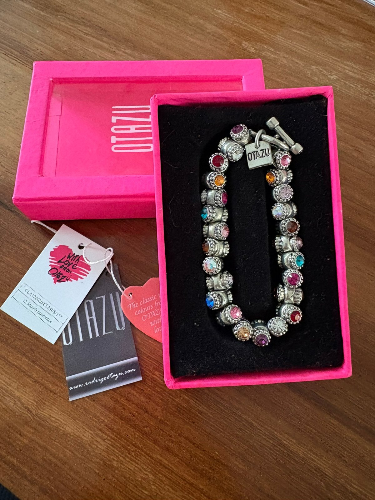 Kleurijke zilverkleurig Otazu armband, Overige materialen, Ophalen of Verzenden, Zo goed als nieuw, Met edelsteen