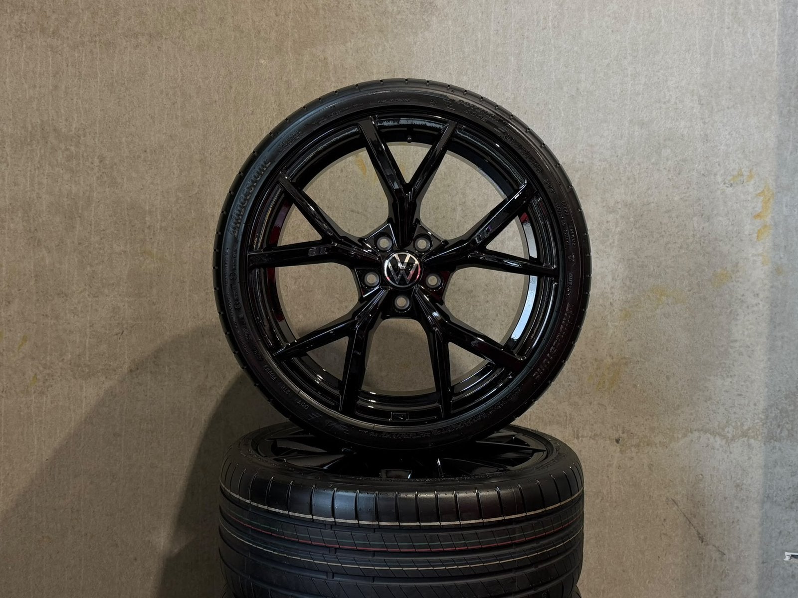 19” Originele Volkswagen Golf 8 “Estoril” R GTI CS GTD NIEUW, Banden en Velgen, Nieuw, 235 mm, Zomerbanden