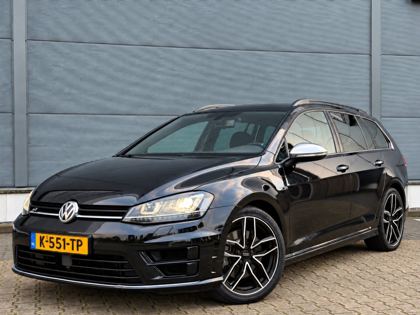 Golf 7 R Variant 2.0 TSI 310pk DSG 4Motion | Full option, Auto's, Automaat, 4 cilinders, 1984 cc, Zwart