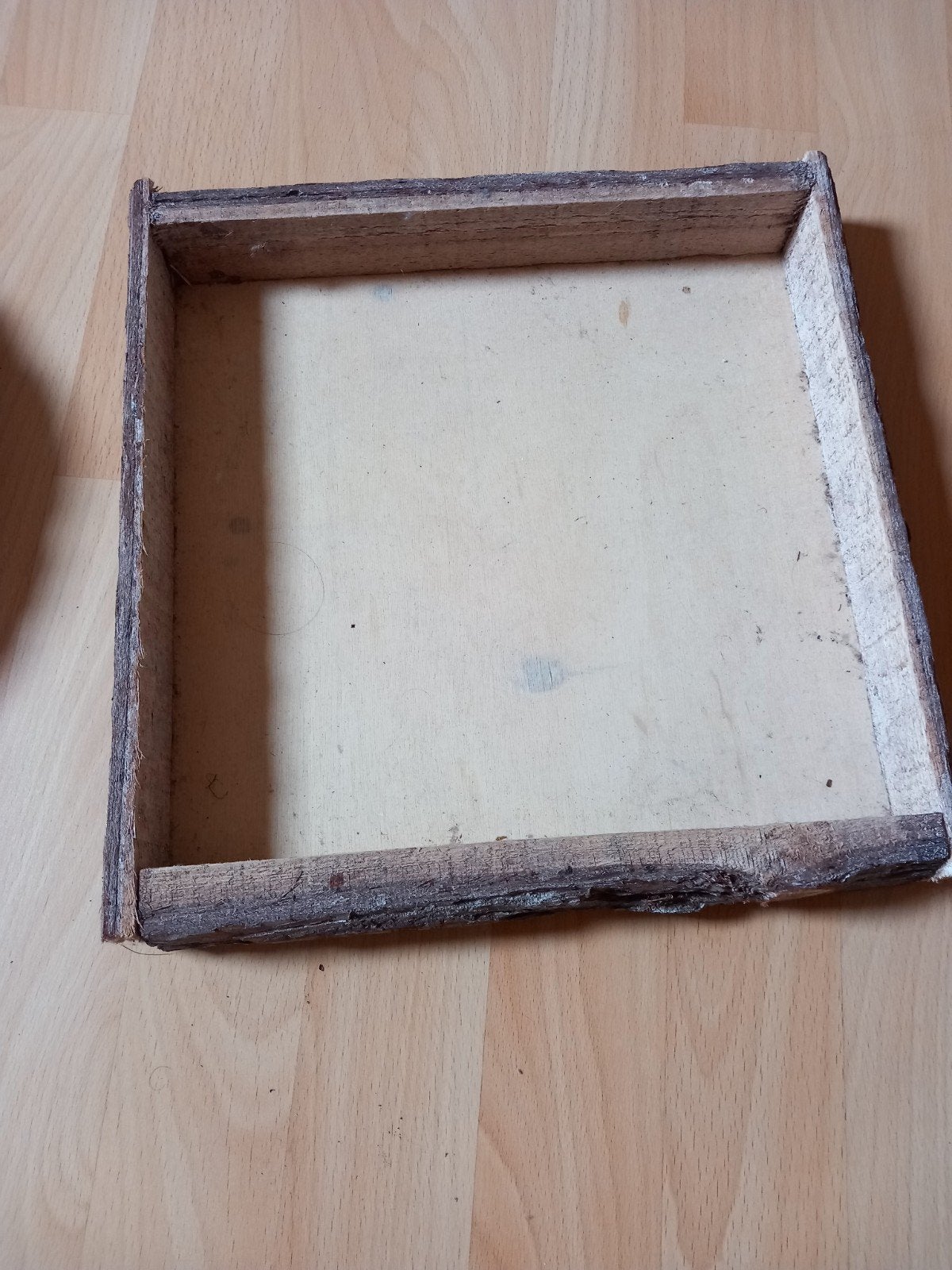 Als nieuw vierkant houten dienblad met boomschors., Ophalen of Verzenden, Zo goed als nieuw, Vierkant, Hout