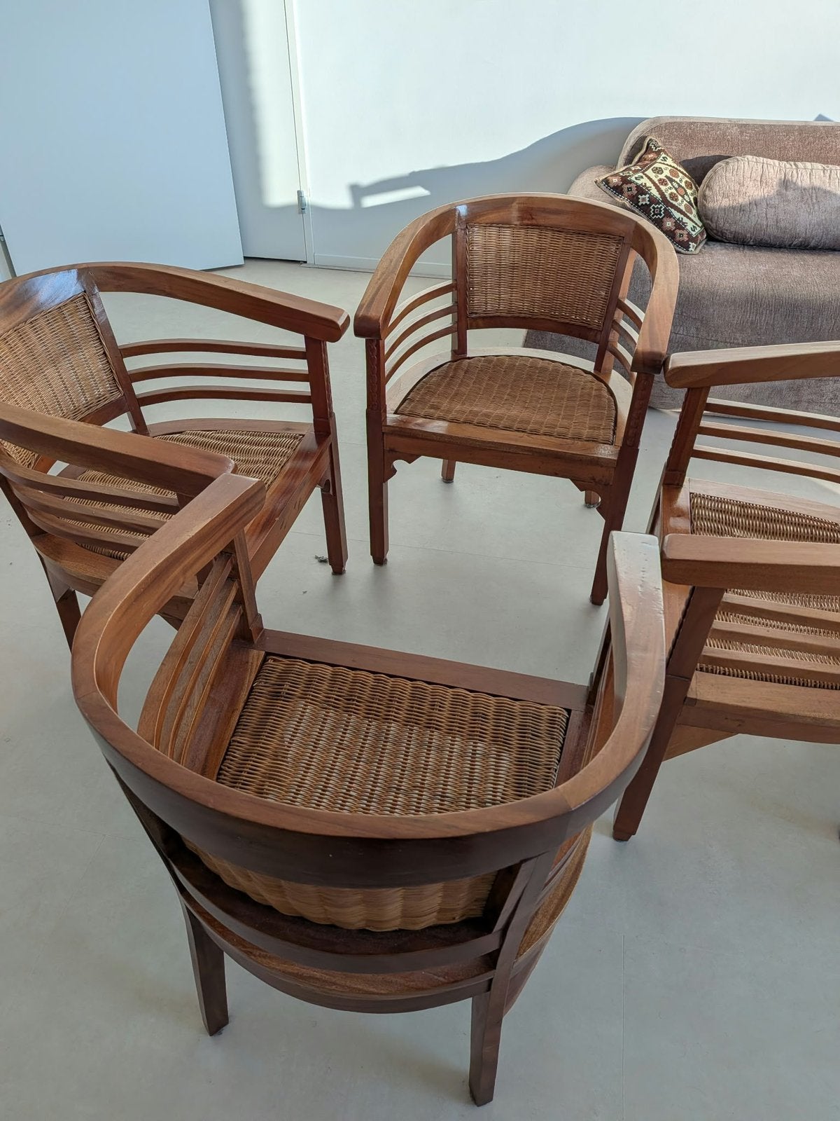 Set van 4 vintage houten eetkamerstoelen met rotan, Ophalen, Gebruikt, Bruin, Vintage