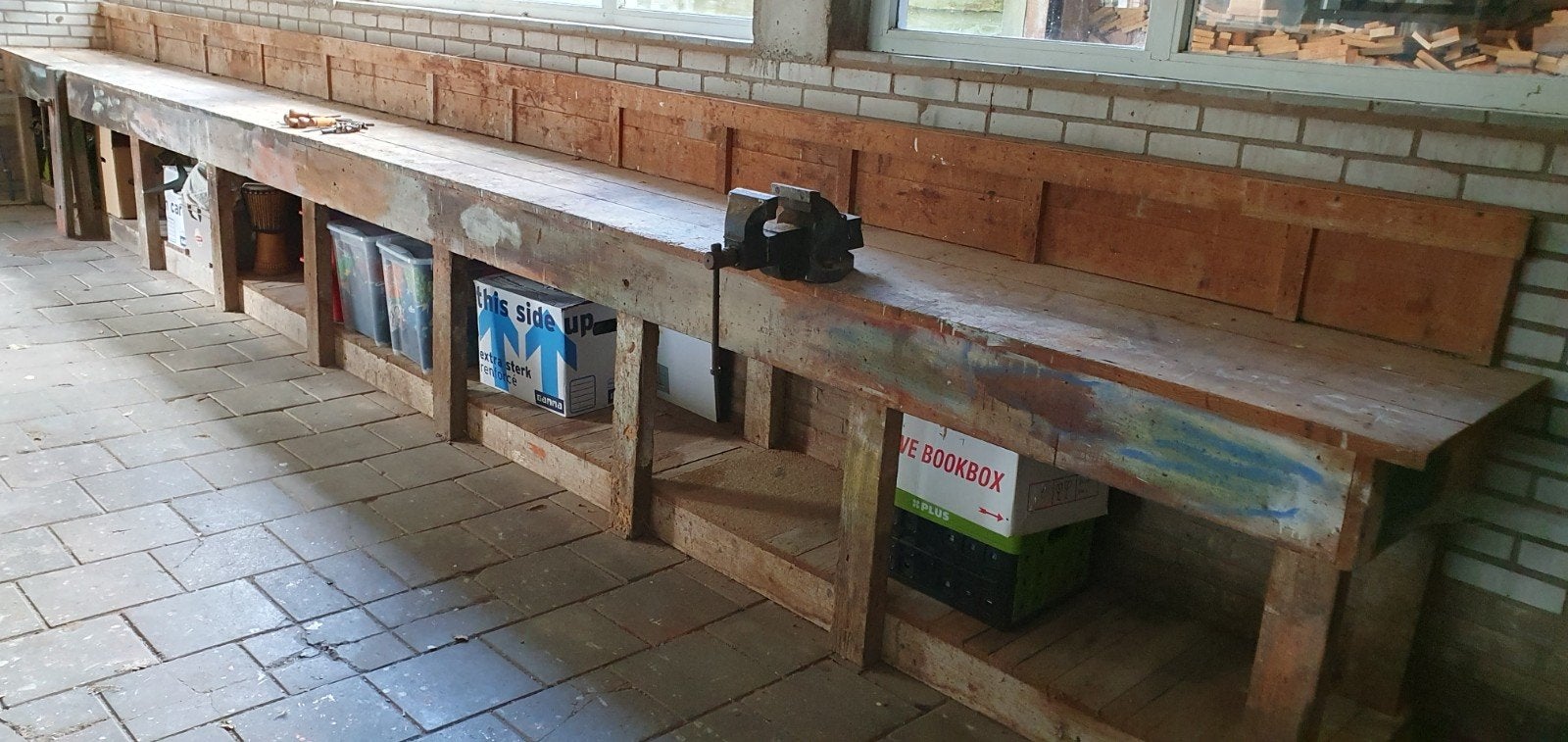 Oude Werktafel~Werkbank~Brocante, Doe-het-zelf en Verbouw, Werkbanken, Ophalen, Gebruikt, Bankschroef