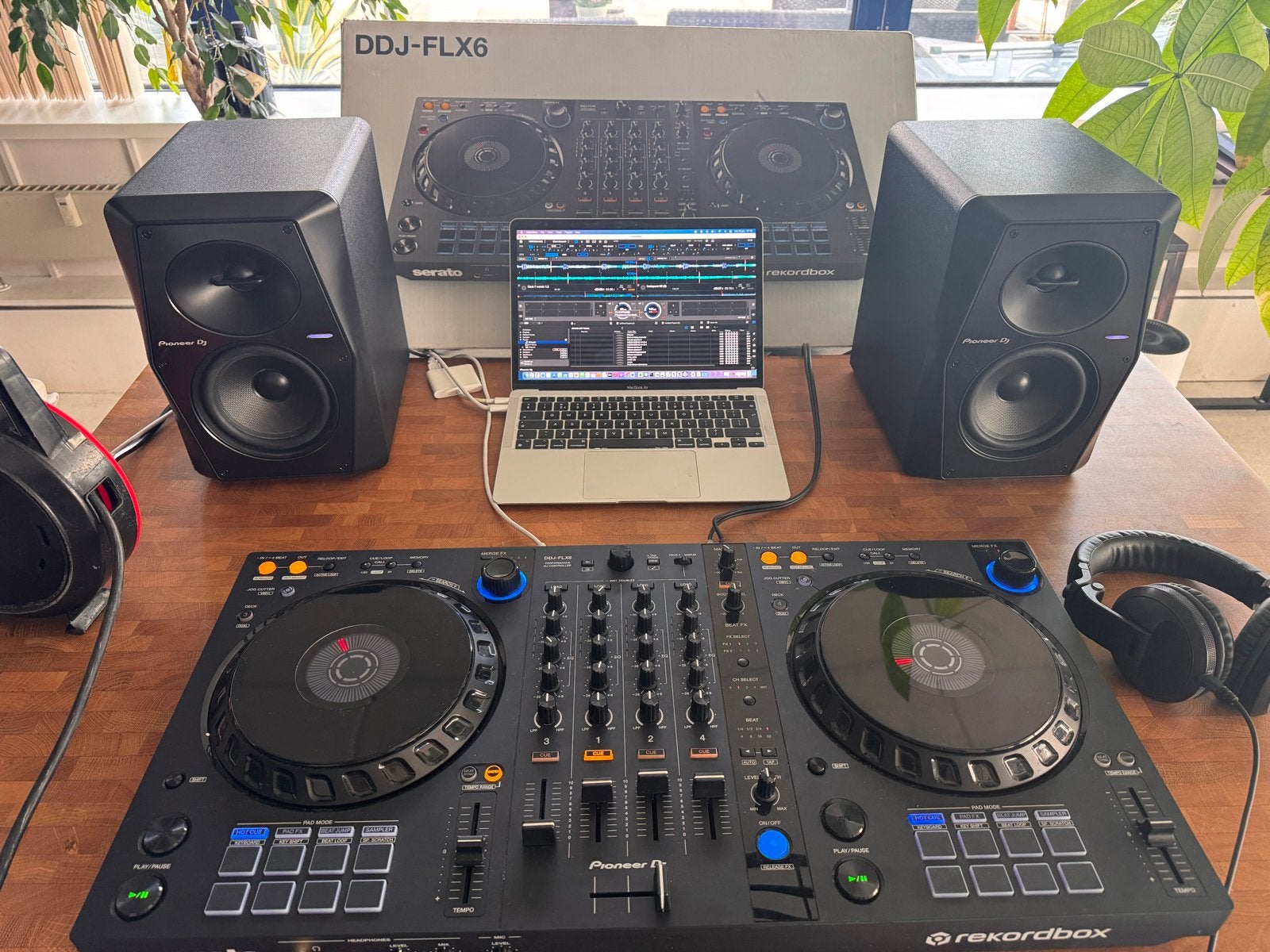 Complete DJ Set: Pioneer DDJ-FLX6, VM-50 speakers, HDJ-X5, Ophalen of Verzenden, Zo goed als nieuw, Dj-set, Pioneer