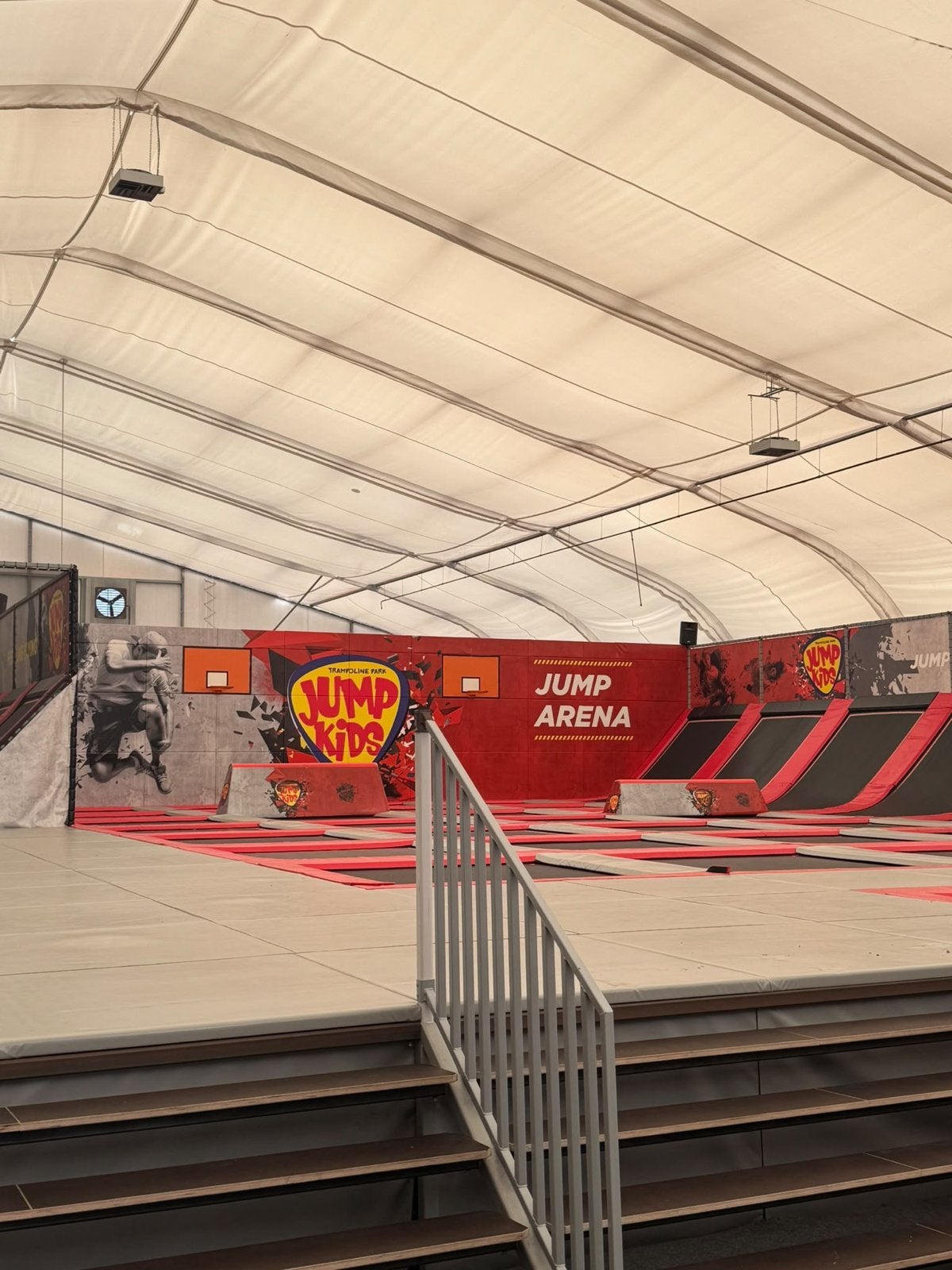 Complete Indoor Trampolinepark - Jump Kids Concept, Ophalen, Gebruikt