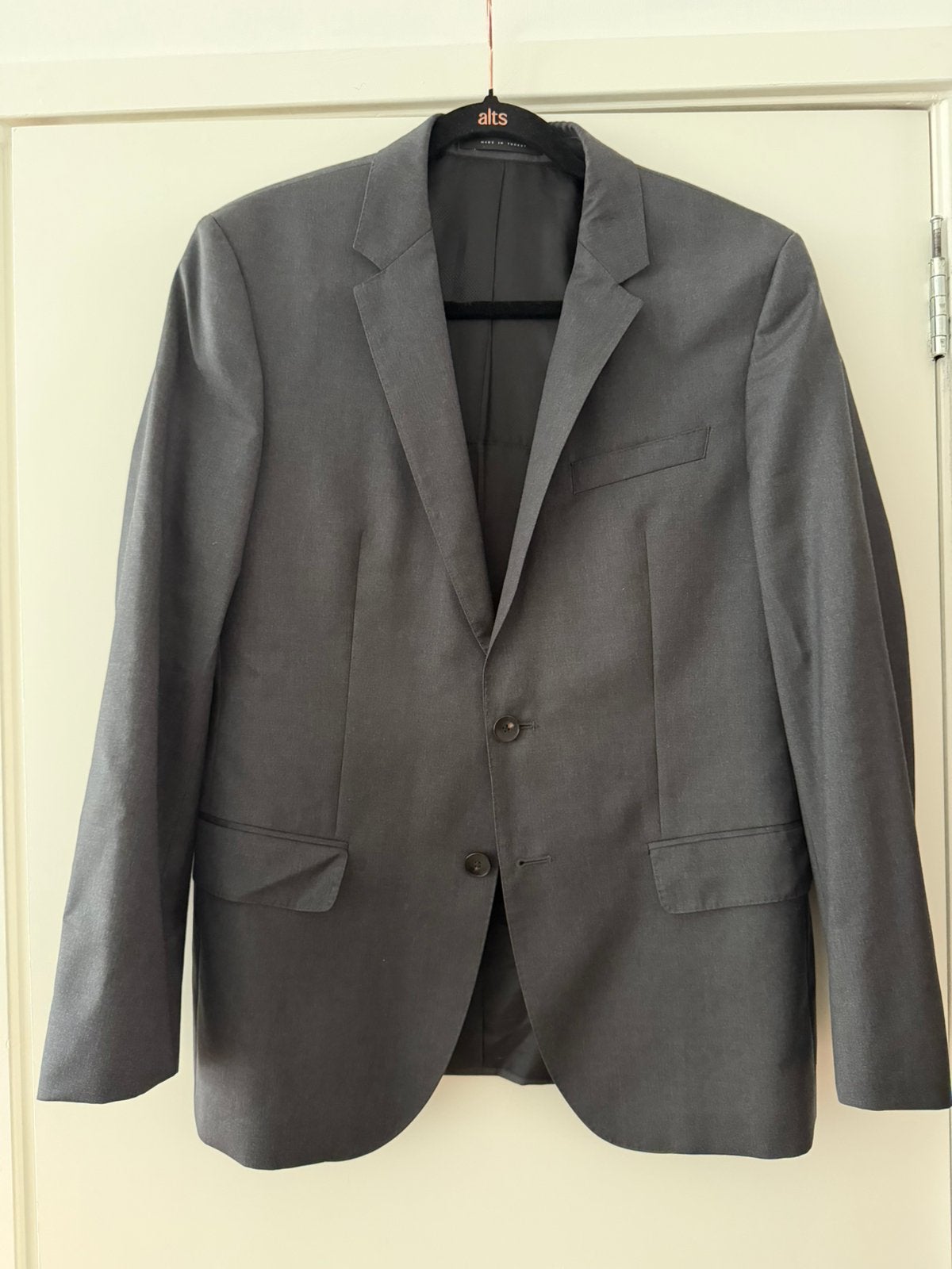 Hugo Boss Pak - Grijs - Maat 48C, Kleding | Heren, Ophalen of Verzenden, Zo goed als nieuw, Maat 48/50 (M), Grijs