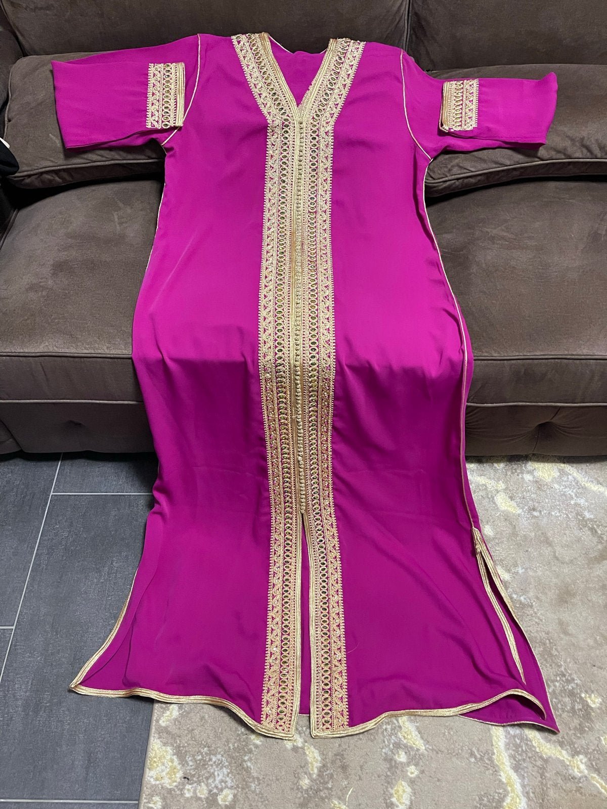 Prachtige Roze kaftan nieuwe(te huur €40), Maat 42/44 (L), Nieuw, Ophalen of Verzenden, Roze