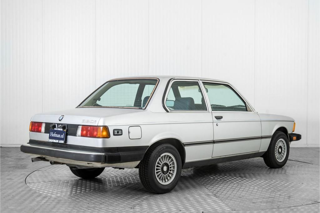 BMW 3 Serie 320i (bj 1981), Auto's, 125 pk, Gebruikt, 4 cilinders, Leder