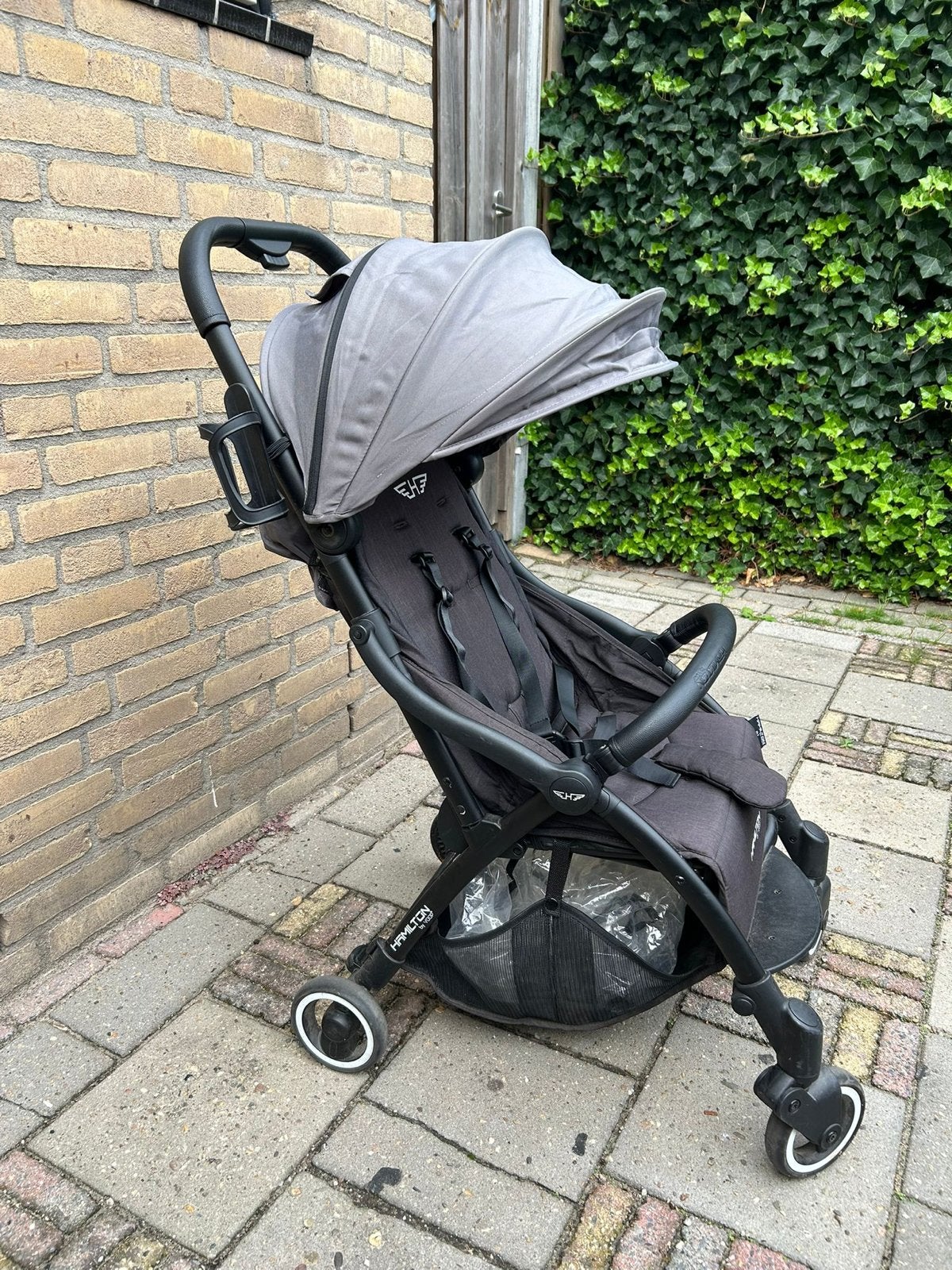 Hamilton One Sport R1 Magicfold Grey buggy, Kinderen en Baby's, Ophalen, Zo goed als nieuw, Overige merken, Regenhoes
