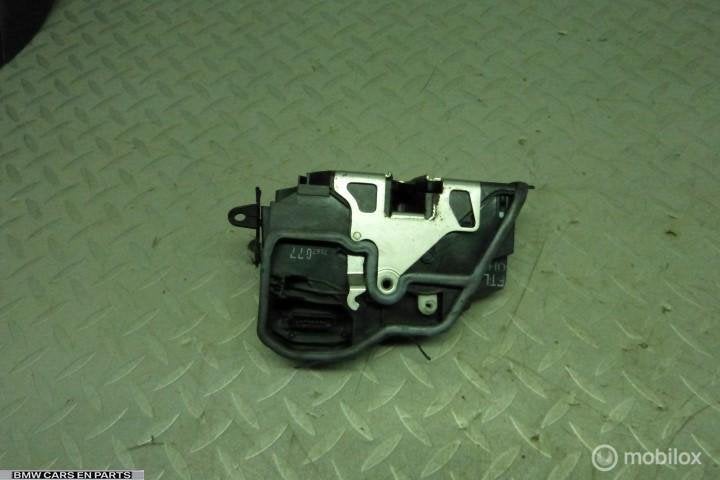 Deurslot mechaniek BMW 1-serie E87 e81 e90 e91 enz, Gebruikt, Ophalen of Verzenden, BMW, BMW