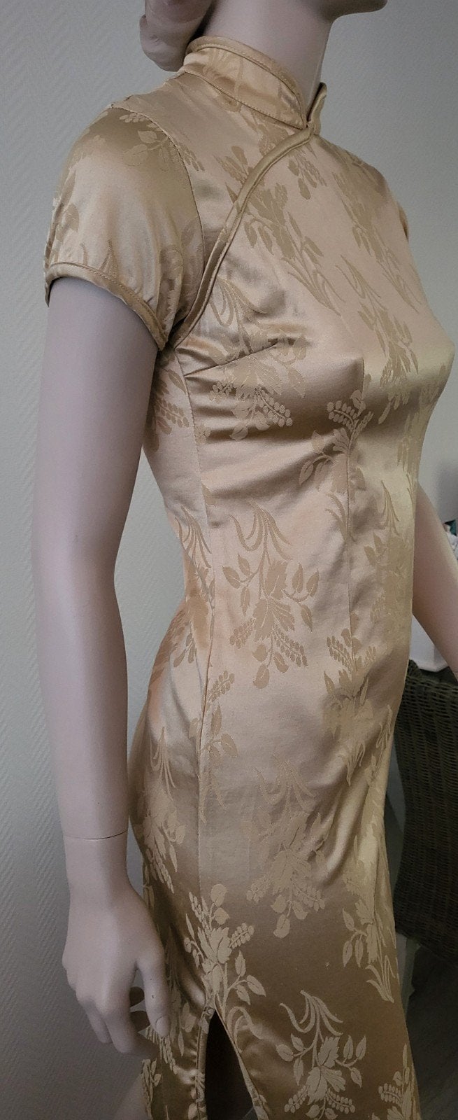 Jurk mt 36 kleur champagne in zeer goede staat, Beige, Ophalen of Verzenden, Zo goed als nieuw, Maat 36 (S)