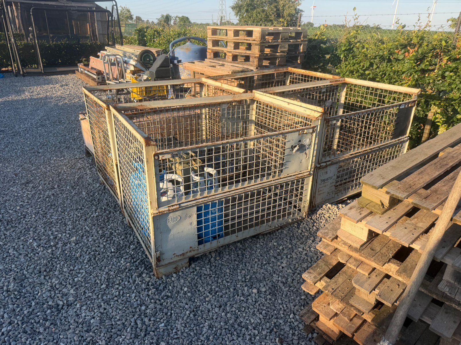 Gitterbox/gaasbox, Minder dan 3 m³, Ophalen