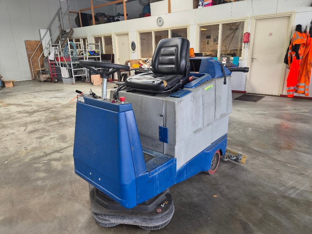 Zuig Schrobmachine, UT38 verhagen, Ophalen, Gebruikt, Schrobmachine