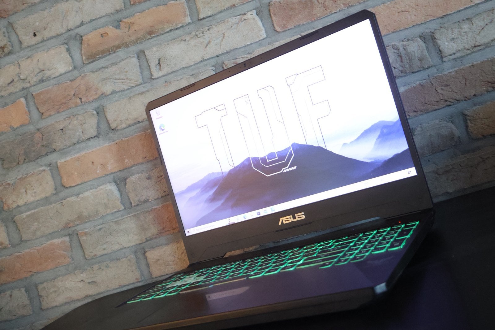 Dikke Asus TUF Gaming Laptop Ryzen 5-3550H / GTX 1650, 15 inch, Ophalen of Verzenden, Zo goed als nieuw, Gaming