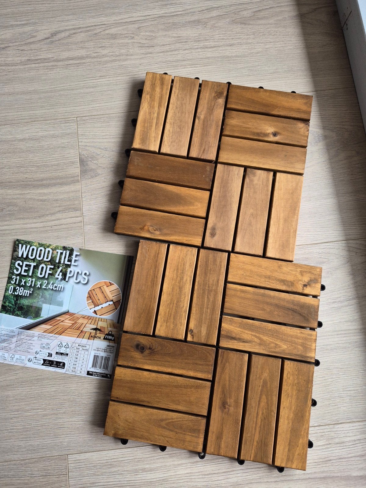 Twee houten tegels over van Action nieuw €3,-, Ophalen of Verzenden, Nieuw, Hout, Terrastegels