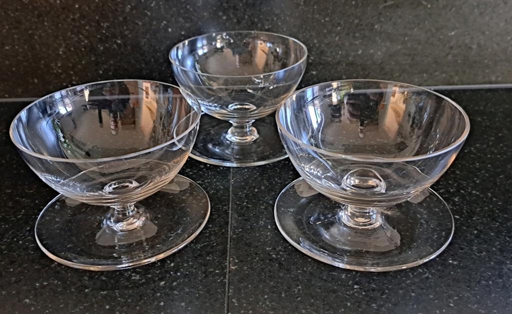 Vintage glazen met schotelvoet, Ophalen of Verzenden, Zo goed als nieuw, Overige typen