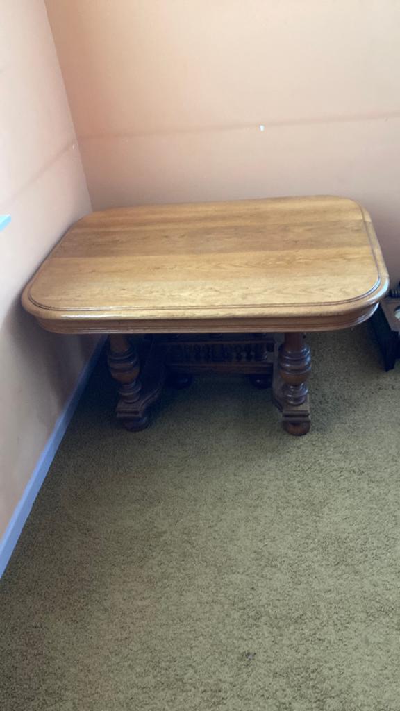 Vintage houten salontafel met gedraaide poten, Ophalen