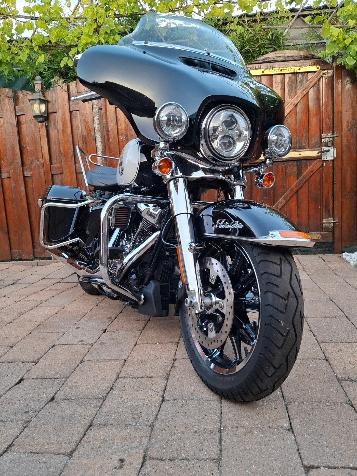 HAREY DAVIDSON ELECTRA GLIDE M8 5HD  bj 2019 24350km z.g.a.n, Motoren, Motoren | Harley-Davidson, Particulier