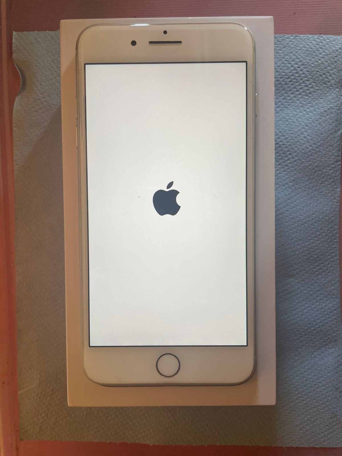 Iphone 8 Plus silver 64GB simlock vrij met originele doos, Telecommunicatie, Mobiele telefoons | Apple iPhone, IPhone 8 Plus, Verzenden