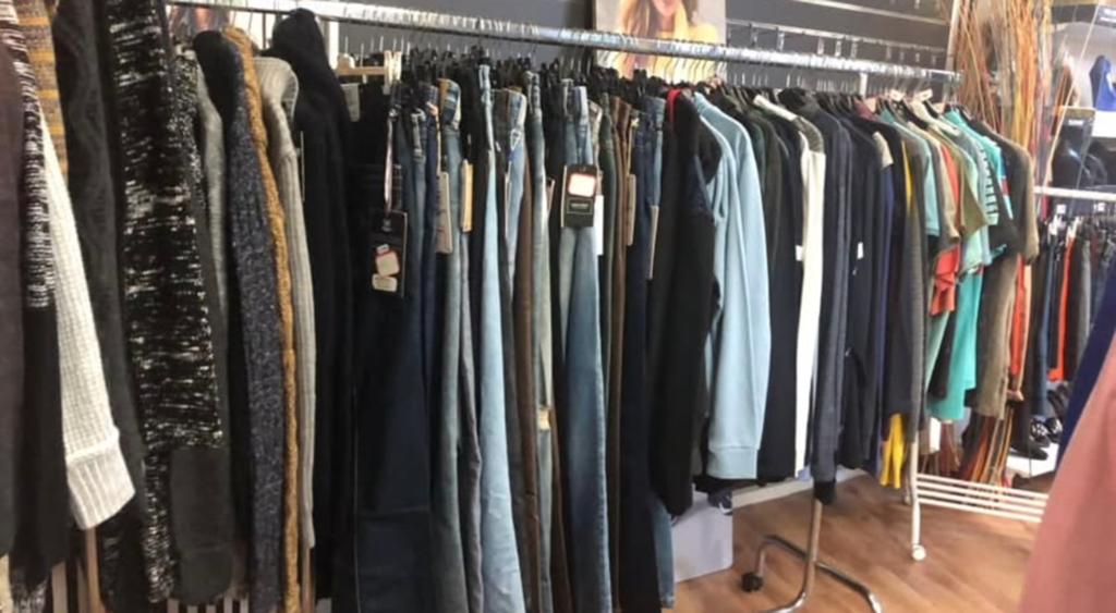 Outlet kleding, Kleding | Dames, Dames-kledingpakketten, Ophalen of Verzenden, Nieuw